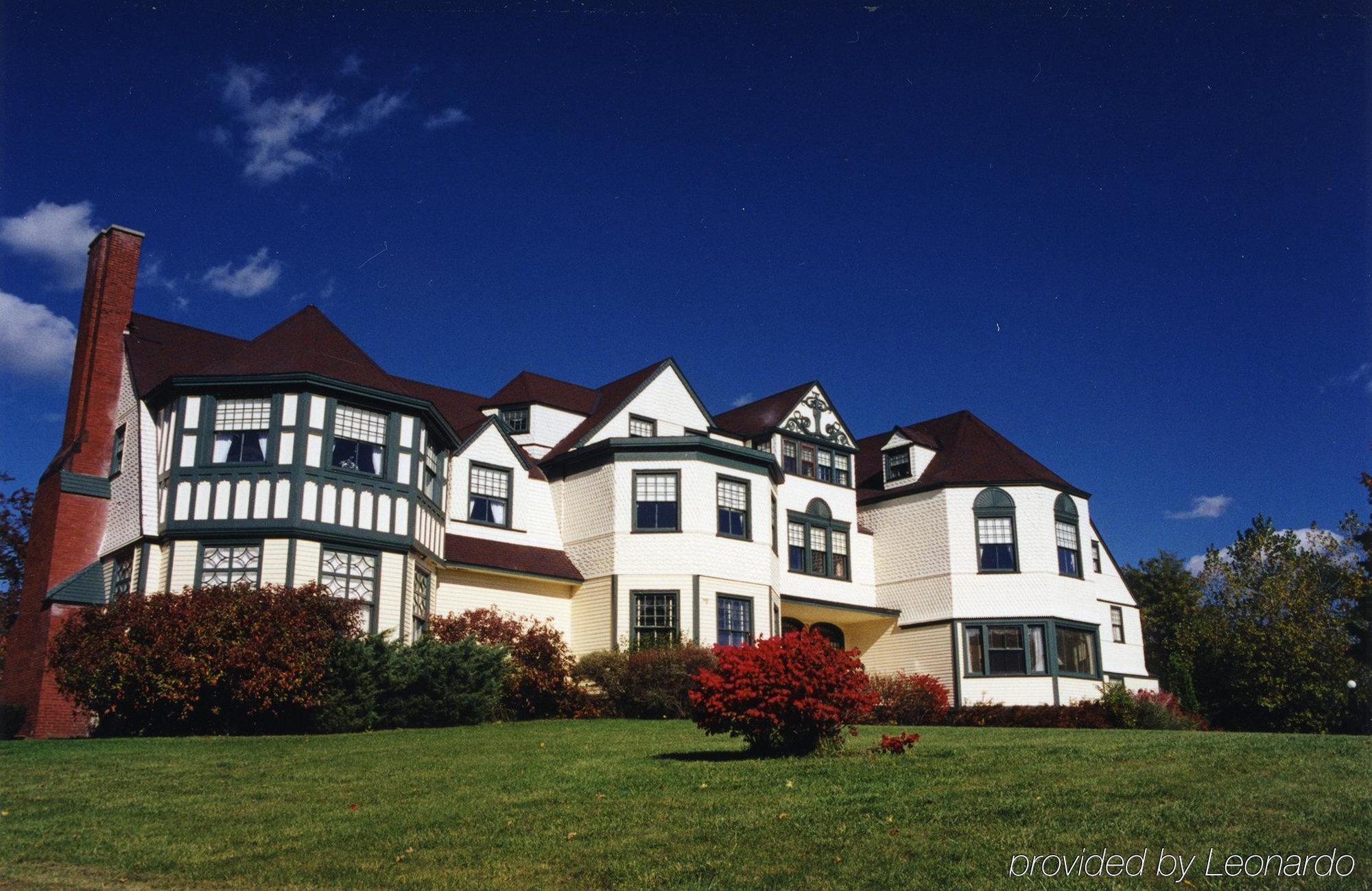 Cranwell Spa And Golf Resort (Adults Only) Lenox Exterior photo