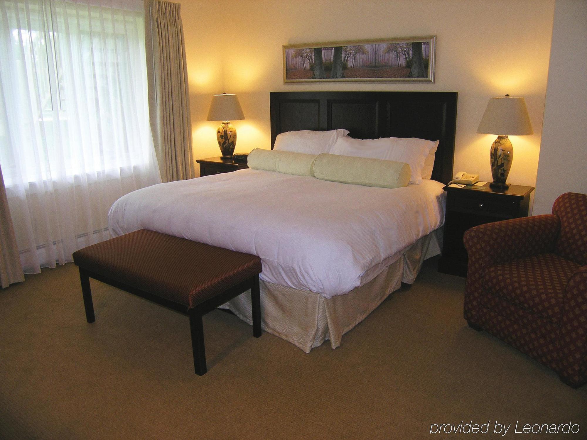 Cranwell Spa And Golf Resort (Adults Only) Lenox Room photo